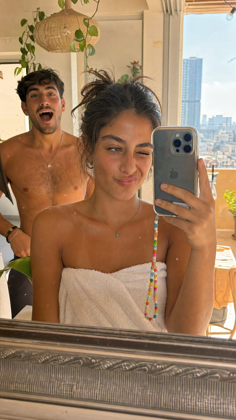 אבי ק.